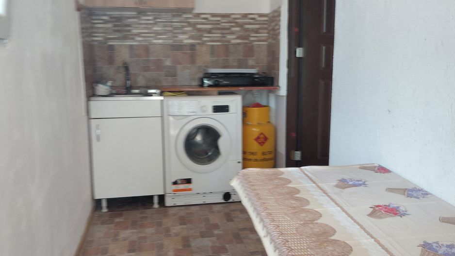 Apartament 1 camera la curte ,str. Traian - Poză 6
