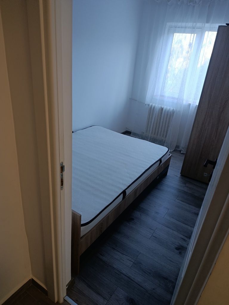 Închirierez apartament 3 camere - Poză 7