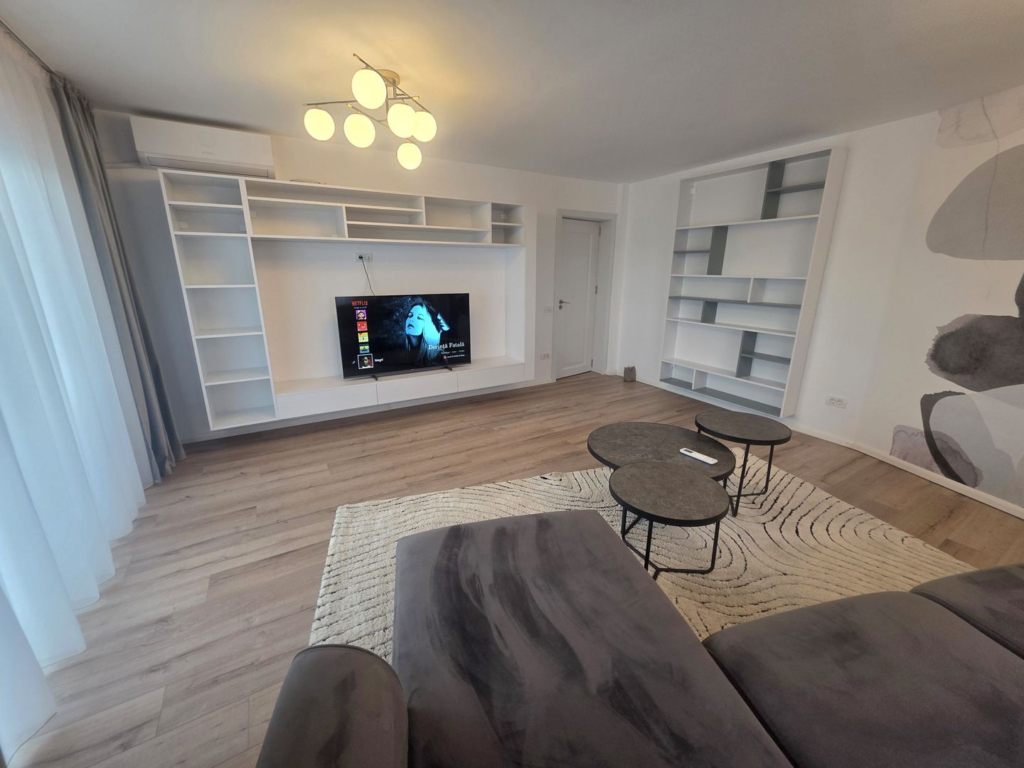 Apartament | 4 camere | modernizat | etaj 5 | TEI - Poză 3
