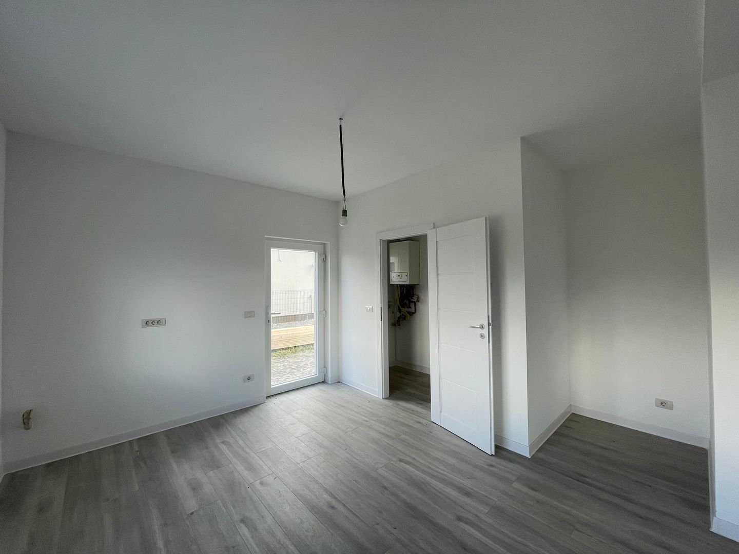 Casă individuală cu 5 camere și teren generos de 600 mp |Mosnița Nouă| - Poză 12