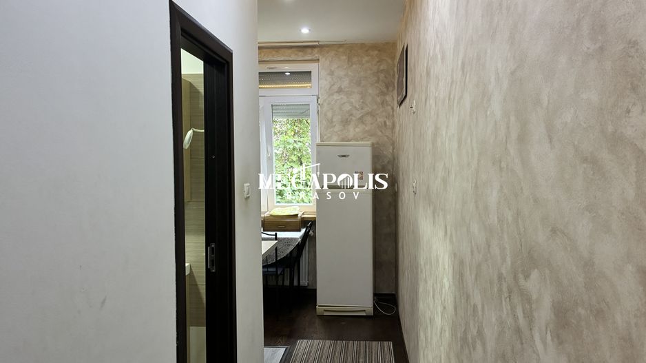 Garsonieră / Brașovul vechi / Perfectă pentru studenți - Poză 3