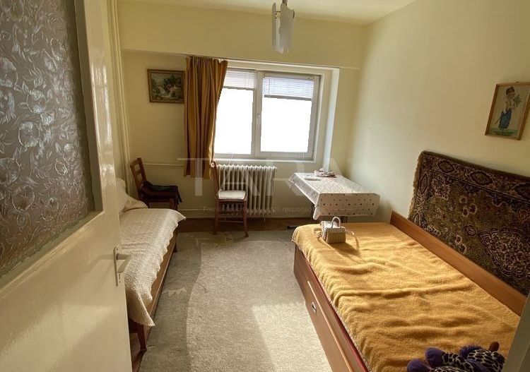 Vanzare un apartament spațios cu 3 camere, situat în Cluj-Napoca. - Poză 5