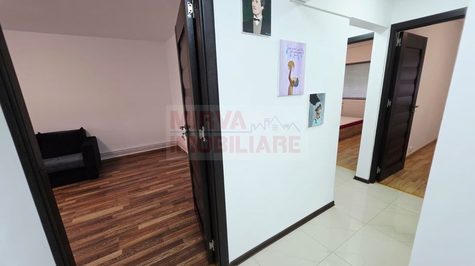 Apartament 3 camere de inchiriat, 9 Mai, 2 bai, beci - Poză 6