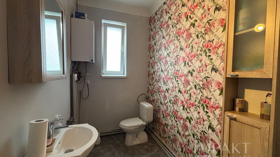 Spatiu de birouri ultra central - Poză 9