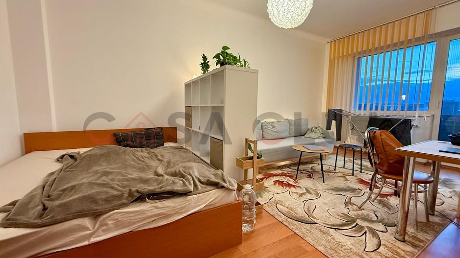 1 cameră, la cheie, Iris! - Poză 2