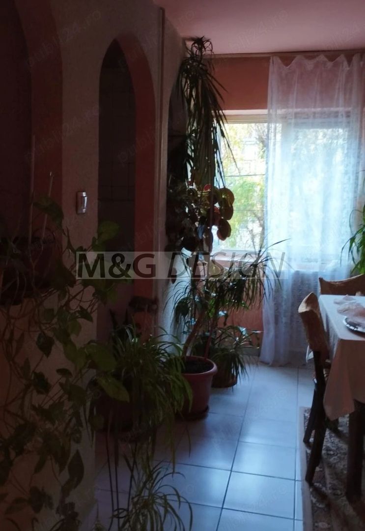 Etaj 1  Bucovina  2 camere decomandat - Poză 1