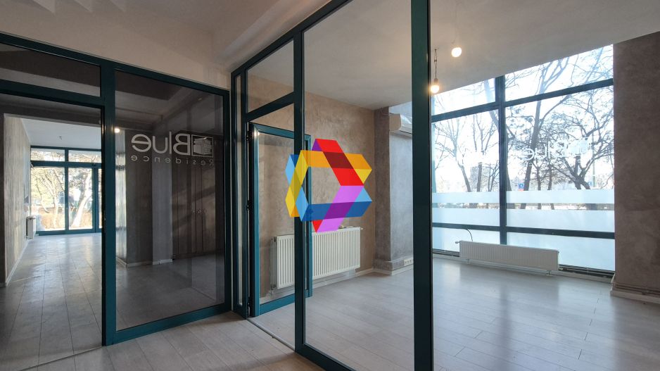 Spațiu comercial cu vad -  200 mp - Poză 1