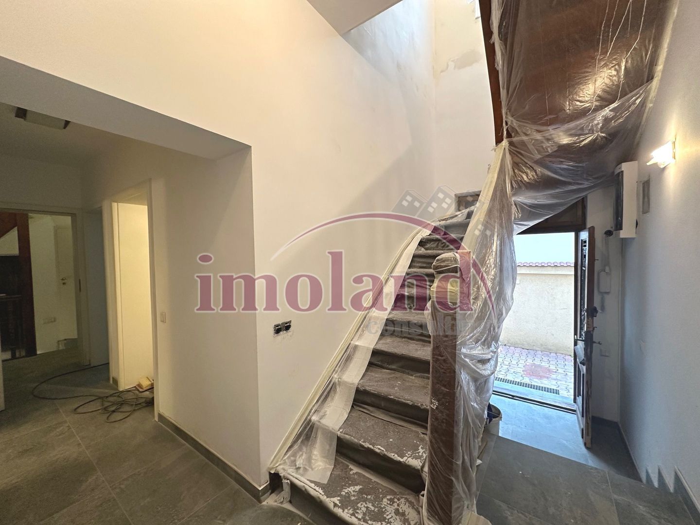 Vanzare - Imobil rar - teren 220mp - Floreasca - Poză 2