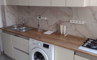 De inchiriat apartament 3 camere Gorjului - Poză 1