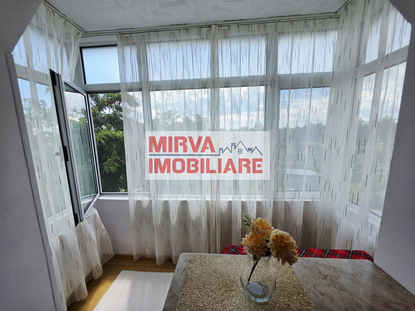 Apartament 2 camere, mobilat si utilat, zona Vest - Poză 3
