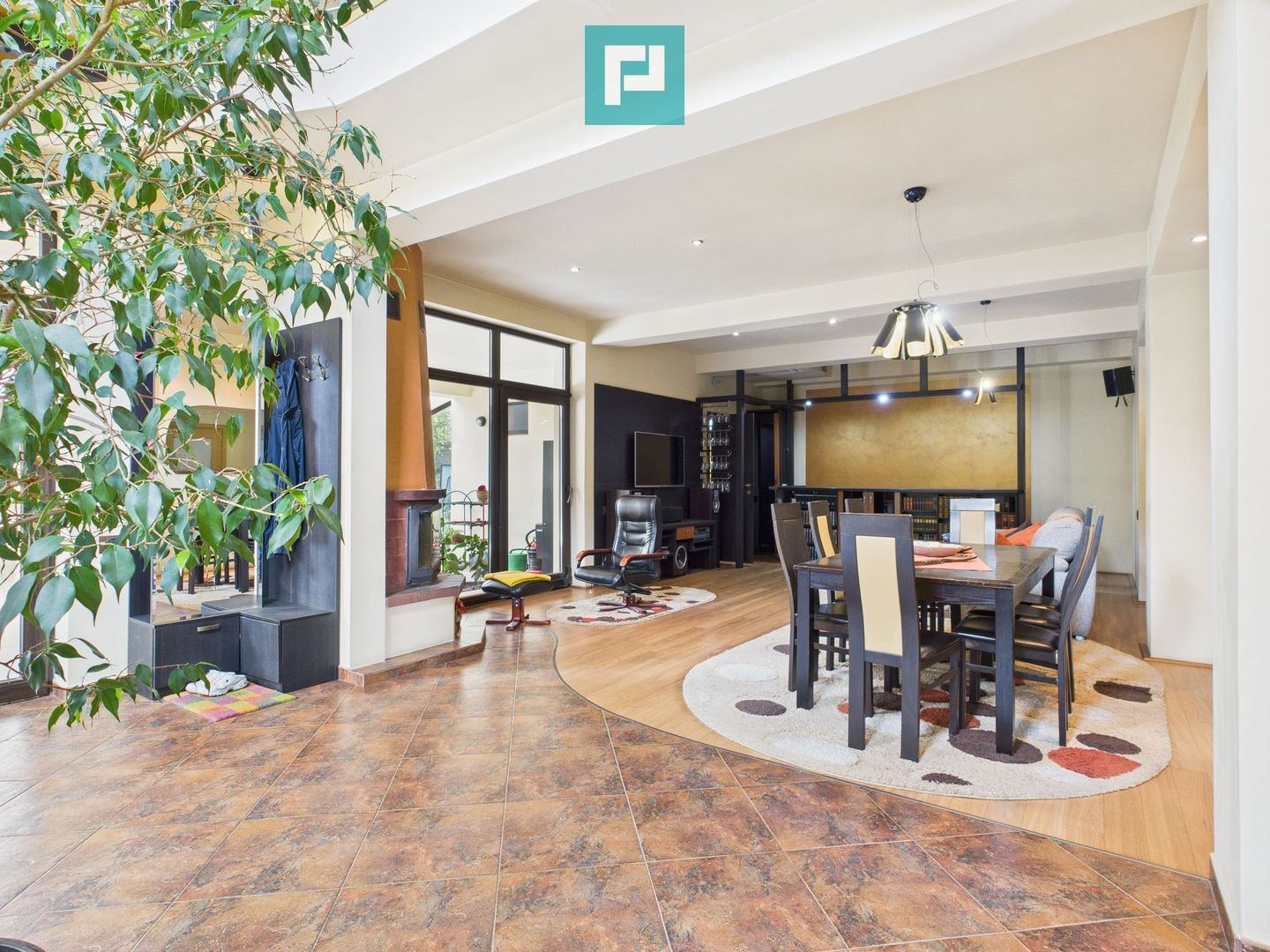 Casă 6 camere - Dumbrăvița - Poză 3