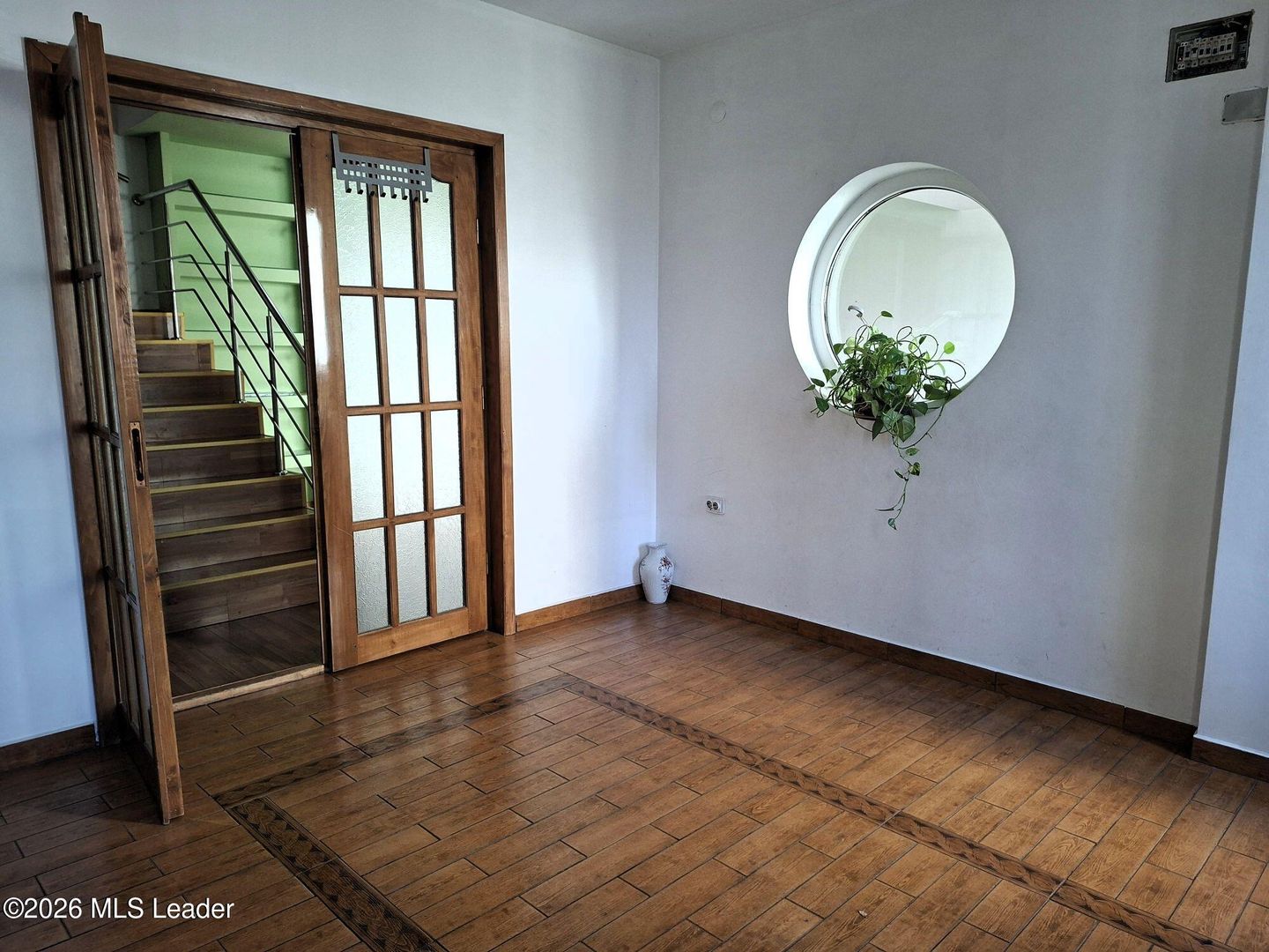 Vila cu 10 camere, destinatie rezidentiala / birouri - Poză 5