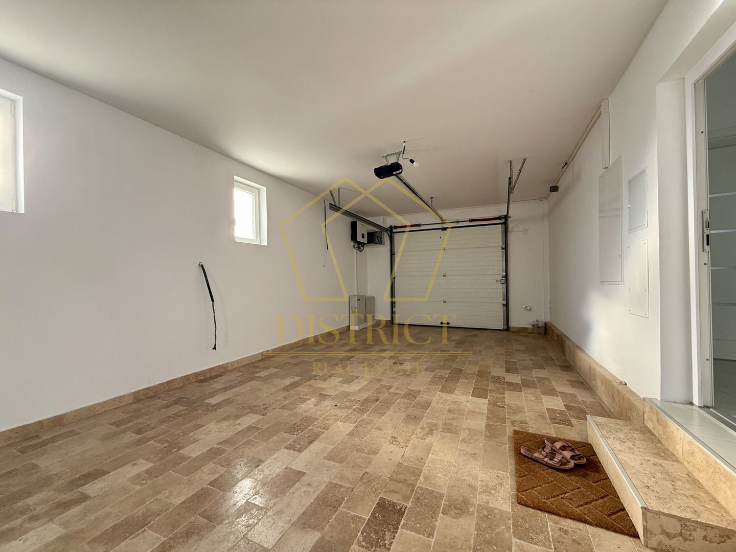 Vila cu 6 camere eficienta energetic 265 mp utili | Sacalaz | E-V - Poză 16