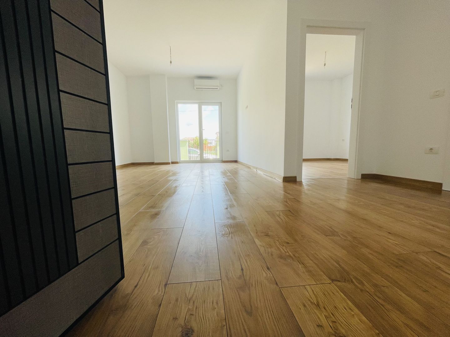 Spatiu birouri | 3 incaperi 55mp | GRADINA 50mp - Loc parcare privat - Poză 4