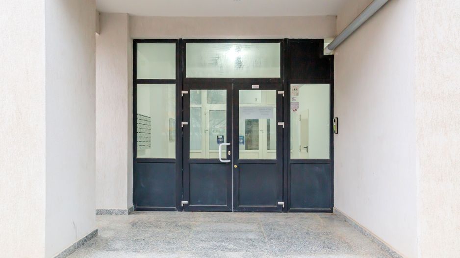 The Building 54 - Uverturii 155 - Poză 18