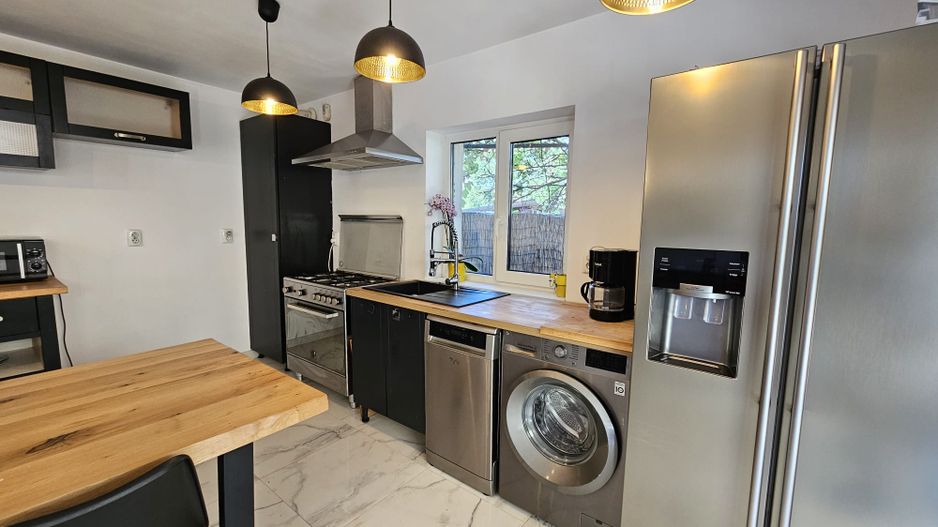 0 % comision, casa individuala 4 camere, 400 mp teren cartier Bulgaria - Poză 4