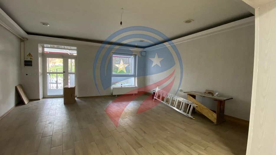 SPATIU COMERCIAL STRADAL 200M STRADA CARACAL - Poză 1