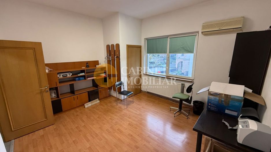 4 CAMERE DECOMANDAT--ETAJ 1--BLOC TIP VILA--PIATA UNIRII - Poză 4