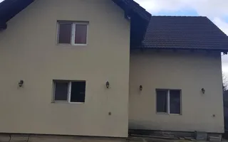 Proprietate pe 2 niveluri, curte individuala si garaj, cartier linistit, Rasnov. - Poză 21