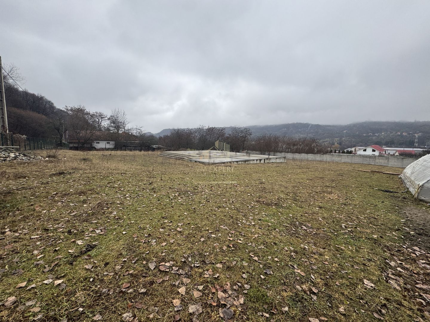 TEREN INTRAVILAN 2200 MP CAMPULUNG ARGES - Poză 44