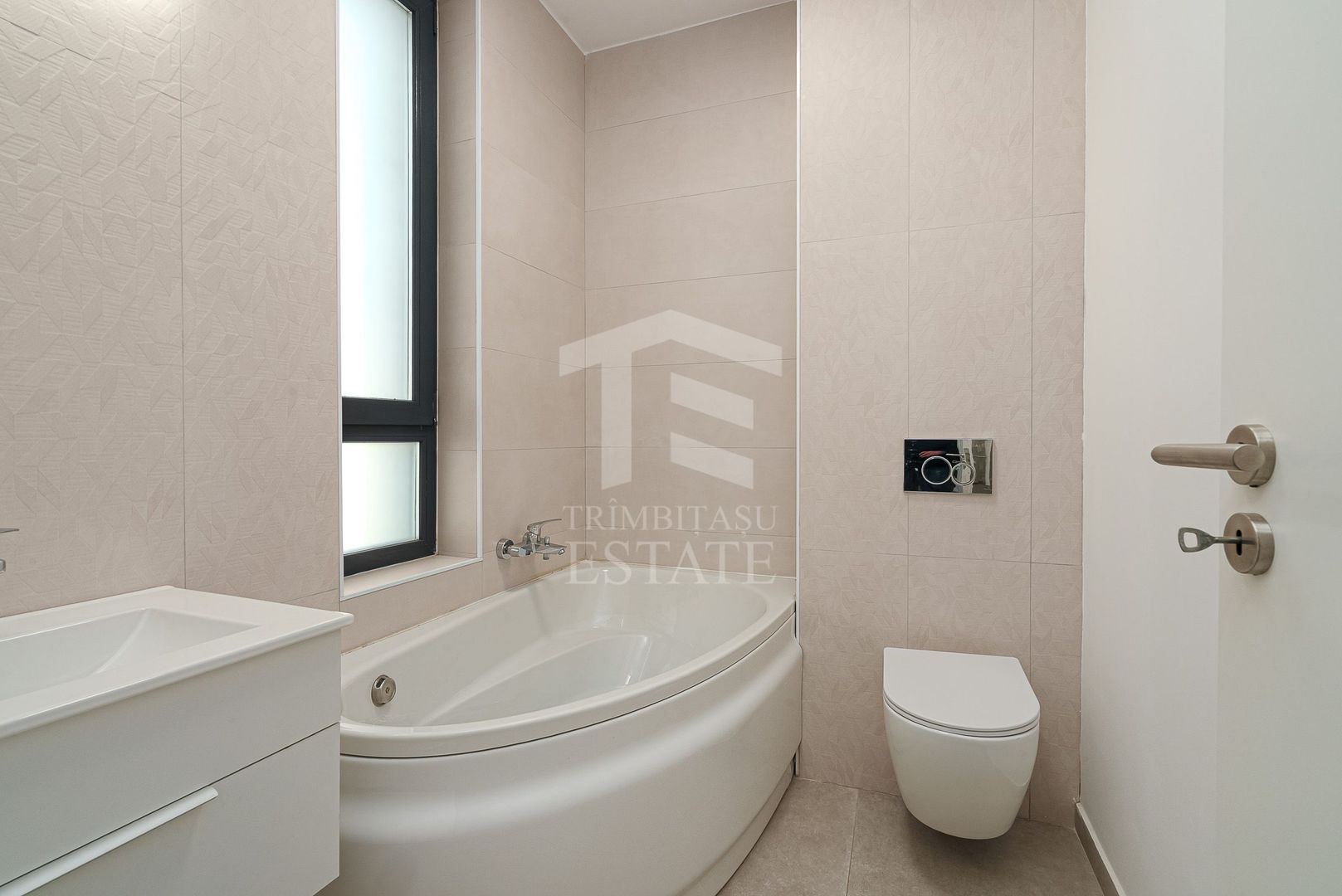 Case Finalizate P+1+M 140 mp Curte Parcare Sect 5 Dedeman Giurgiu - Poză 21