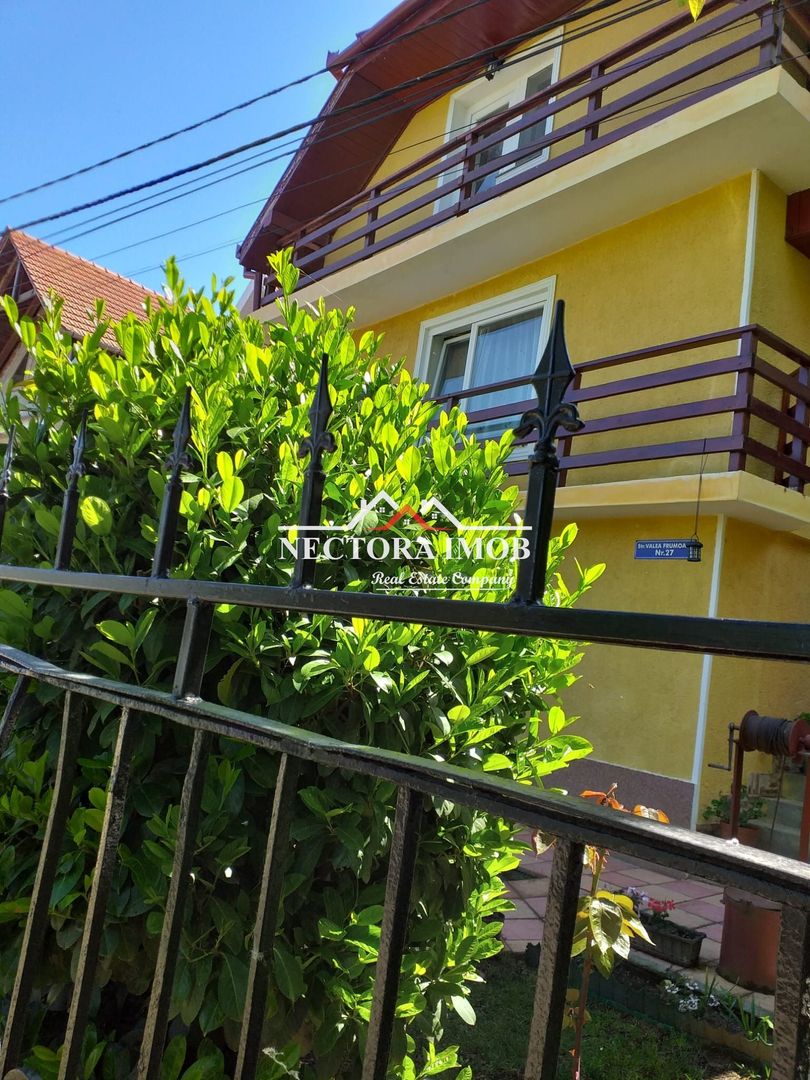 NECTORA IMOB-Casa cu etaj, mobilata, utilata, Episcopia, cu livada - Poză 3