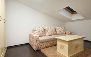Apartament cu 2 camere la mansardă, complet mobilat și utilat - Poză 3