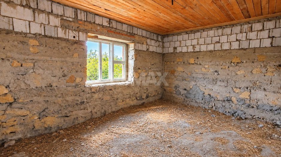 CASĂ GENEROASĂ CU 3 CAMERE – 90 m² | 17 ARI| ANENII NOI - Poză 10