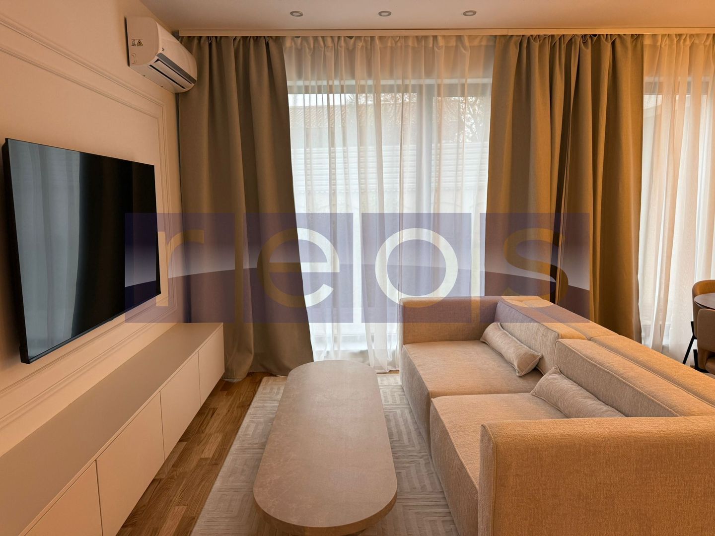 VANZARE 3 CAMERE | CURTE 88 MP | MOBILAT SI UTILAT LUX | STRAULESTI | - Poză 4