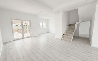 Duplex cu 4 camere despărțit prin camera tehnica | Mosnita Noua - Poză 2