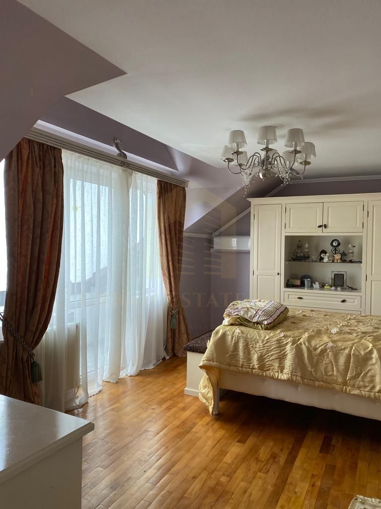Vanzare casa individuala, 304 mp, teren 700, Gruia - Poză 5