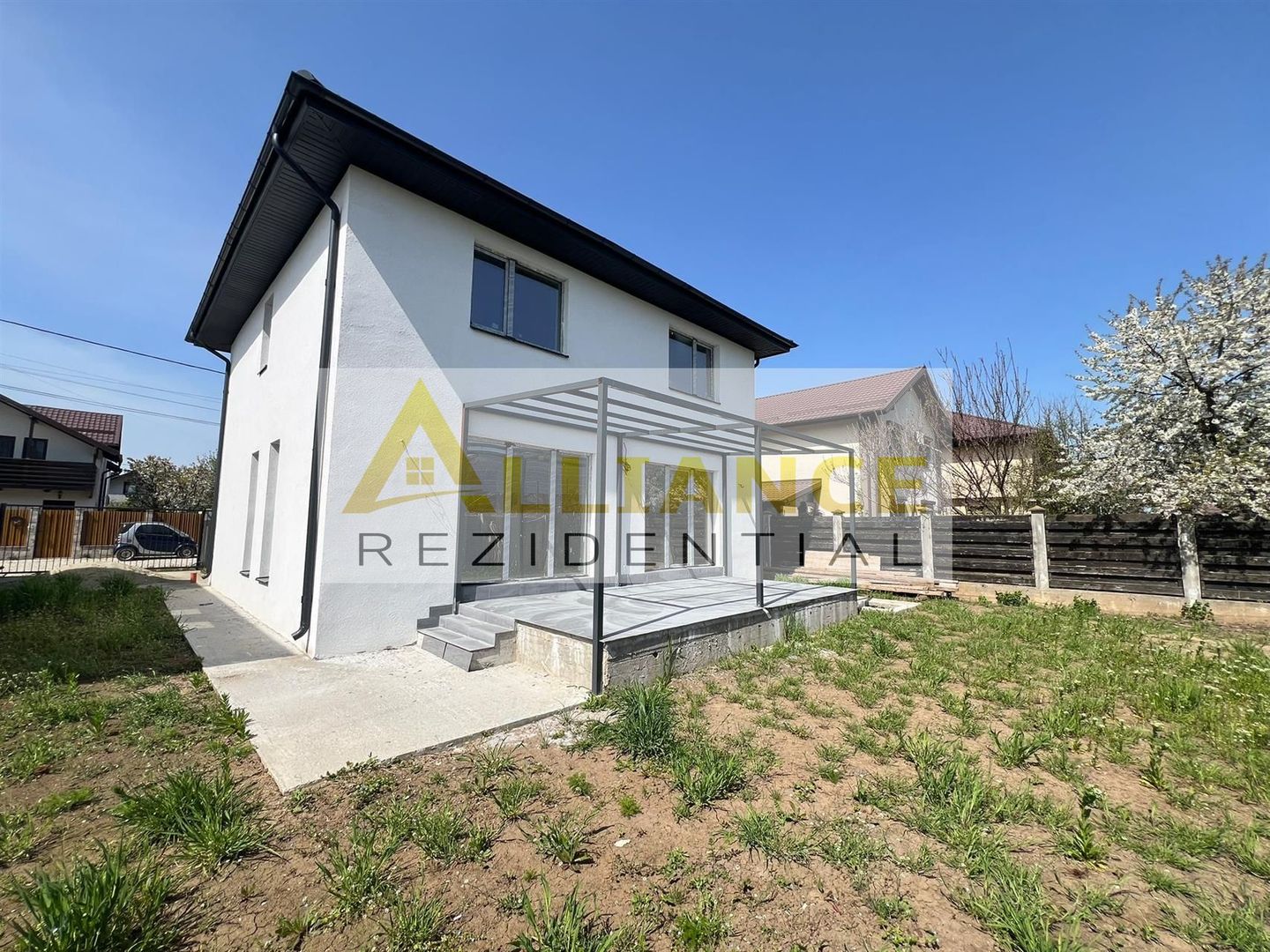 Vila Individuala - 5 camere-3 bai-Strada Miorita-500 M  de STV - Poză 7