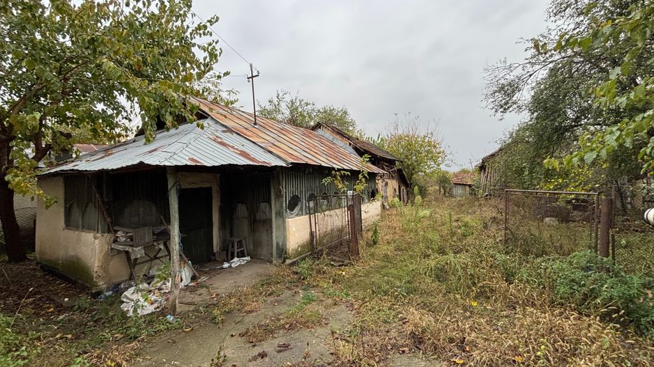 Casă + Teren 1.245 mp aproape de București (Ologeni, Prahova) - Poză 4