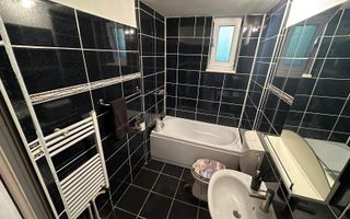 2 cam decomandat • demisol • Copou • 43 mp • 93.000 € negociabil - Poză 5