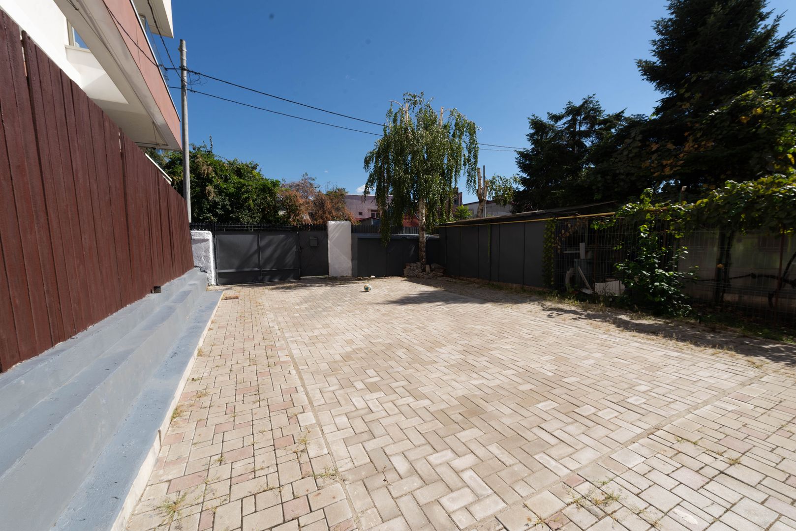 Spatiu comercial de 122mp în zona Grivita - Poză 11