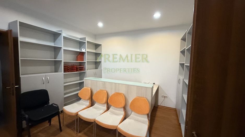 Casă de vânzare  pretabilă pentru clinica, cabinet medical, birouri - Poză 10