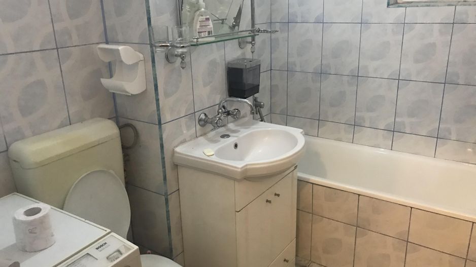Inchiriere Apartament 4 camere pentru muncitori sau studenti - Poză 6