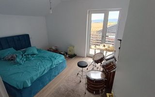 Casă de vânzare în Aroneanu, str. Busuiocului: 4 dormitoare, 3 băi, living open space, suprafață utilă 150 mp, teren 550 mp - Poză 6