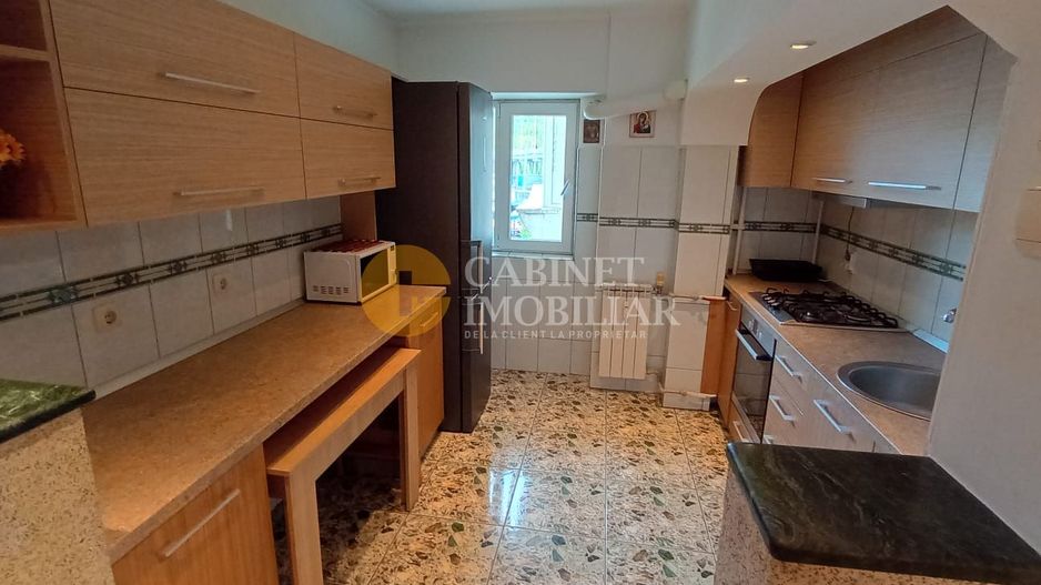 Rond Vechi Nicolina - 3 camere Decomandat ETAJ 1 - 81mp - Poză 2