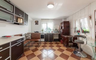 Casa cu teren generos si gradina spectaculoasa – Comuna Cuca, Argeș! - Poză 7