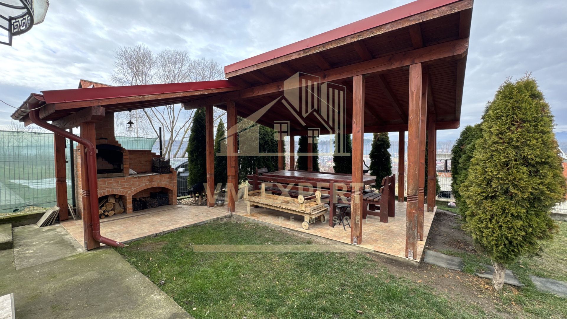 VILA 5 CAMERE 246 MP TEREN 817 MP CÂMPULUNG, 0 COMISION CUMPARATOR - Poză 36