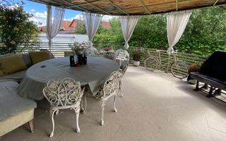 PRET REDUS!!! Vila de lux, P+E+M, piscina, 7 minute de centru Bistritei - Poză 19