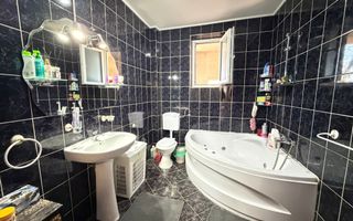 Casa individuala cu curte disponibila pentru vanzare, situata in zona centrala - Poză 8