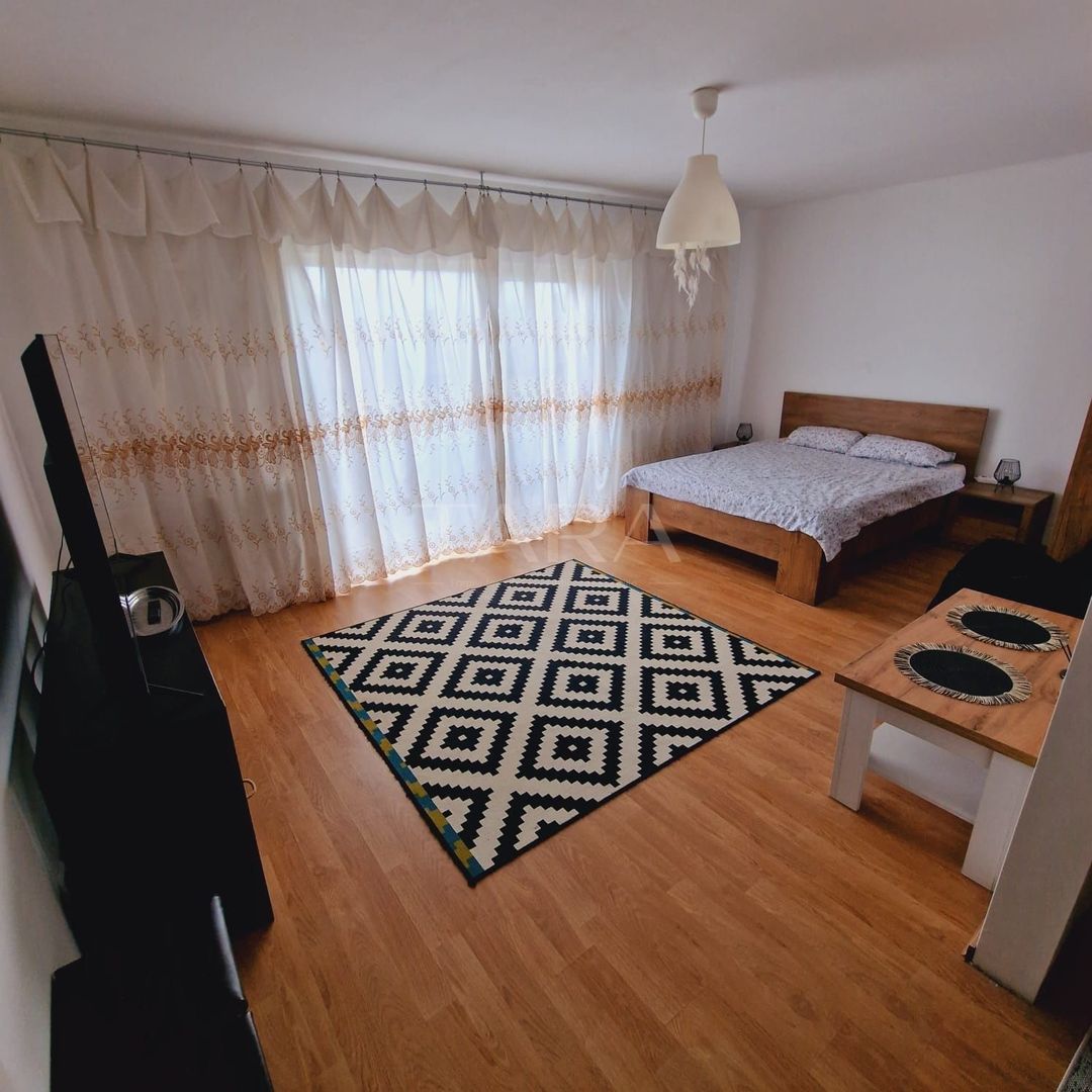 Apartament spațios, balcon și parcare, zona Parcul Poligon. - Poză 4