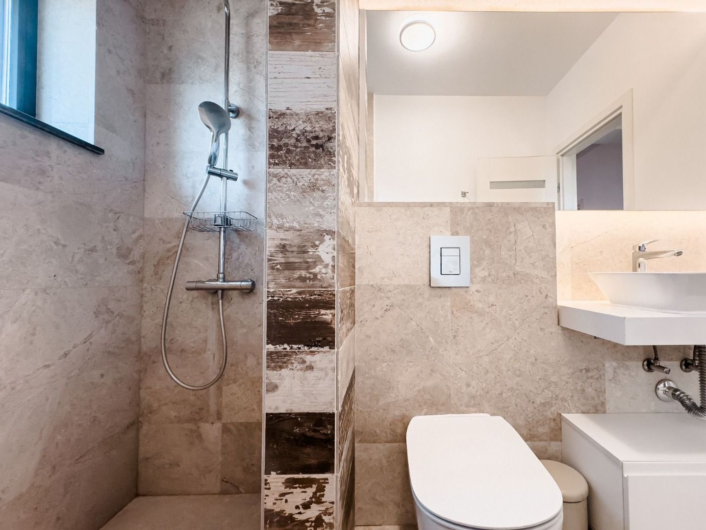 Vila moderna I Tunari - Poză 28