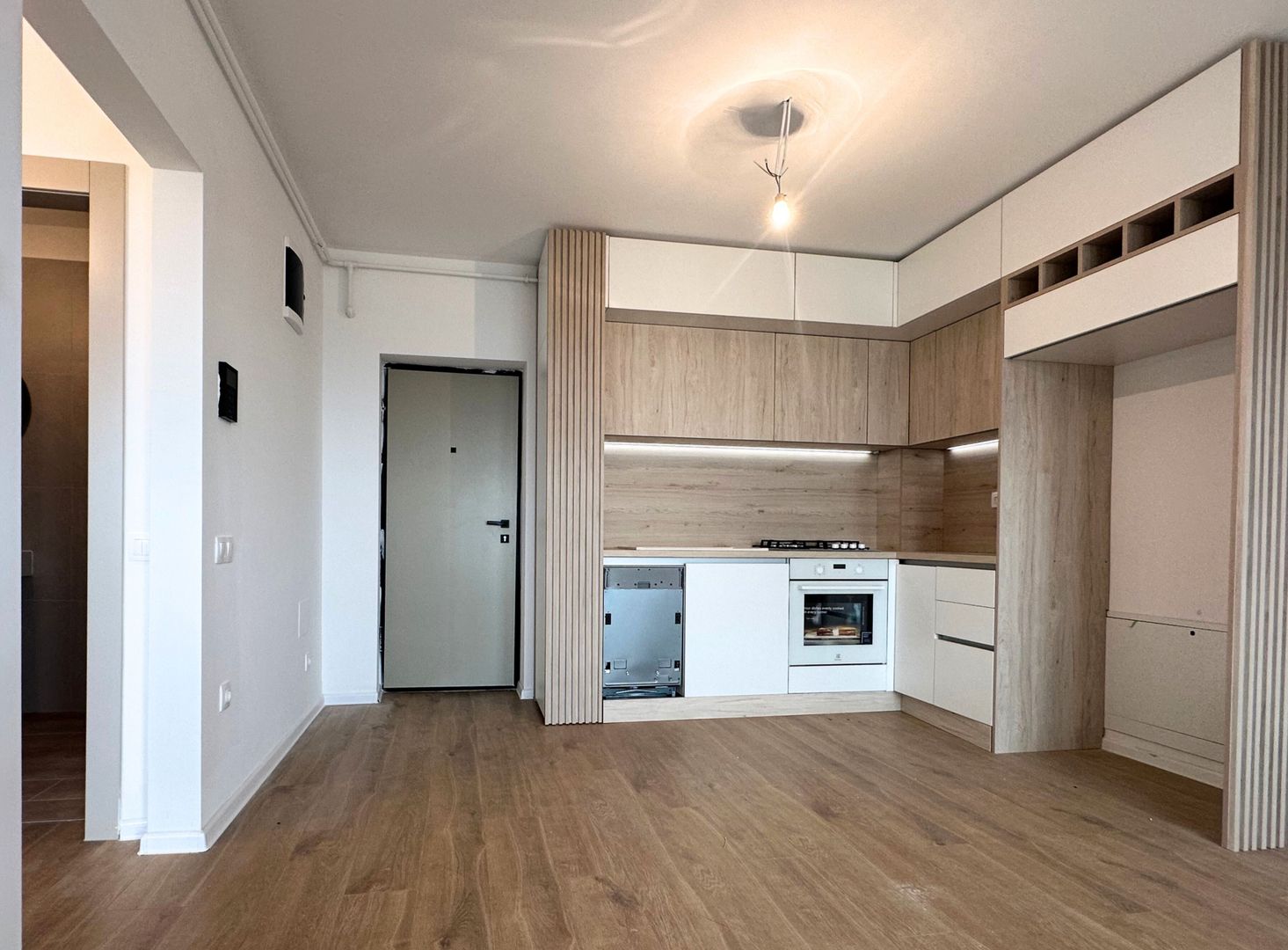 Apartament tip studio cu bucătăria mobilată zona Coresi Brasov - Poză 10