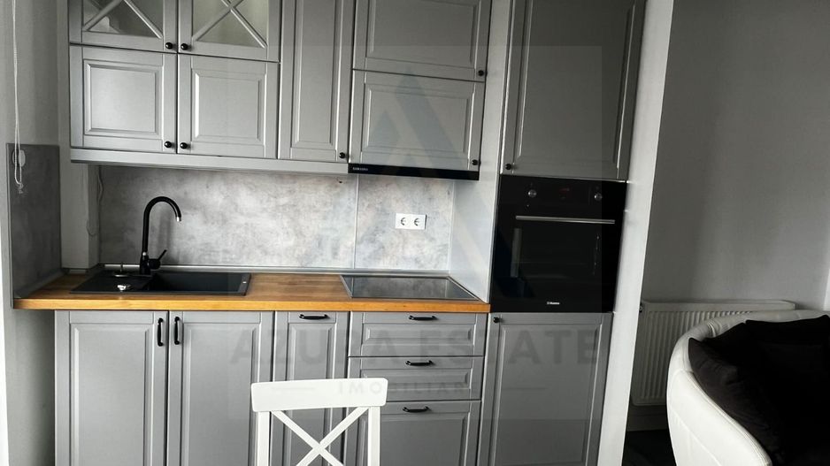 Apartament modern 2 camere etaj 3 lift si parcare pe Calea Surii Mici - Poză 3