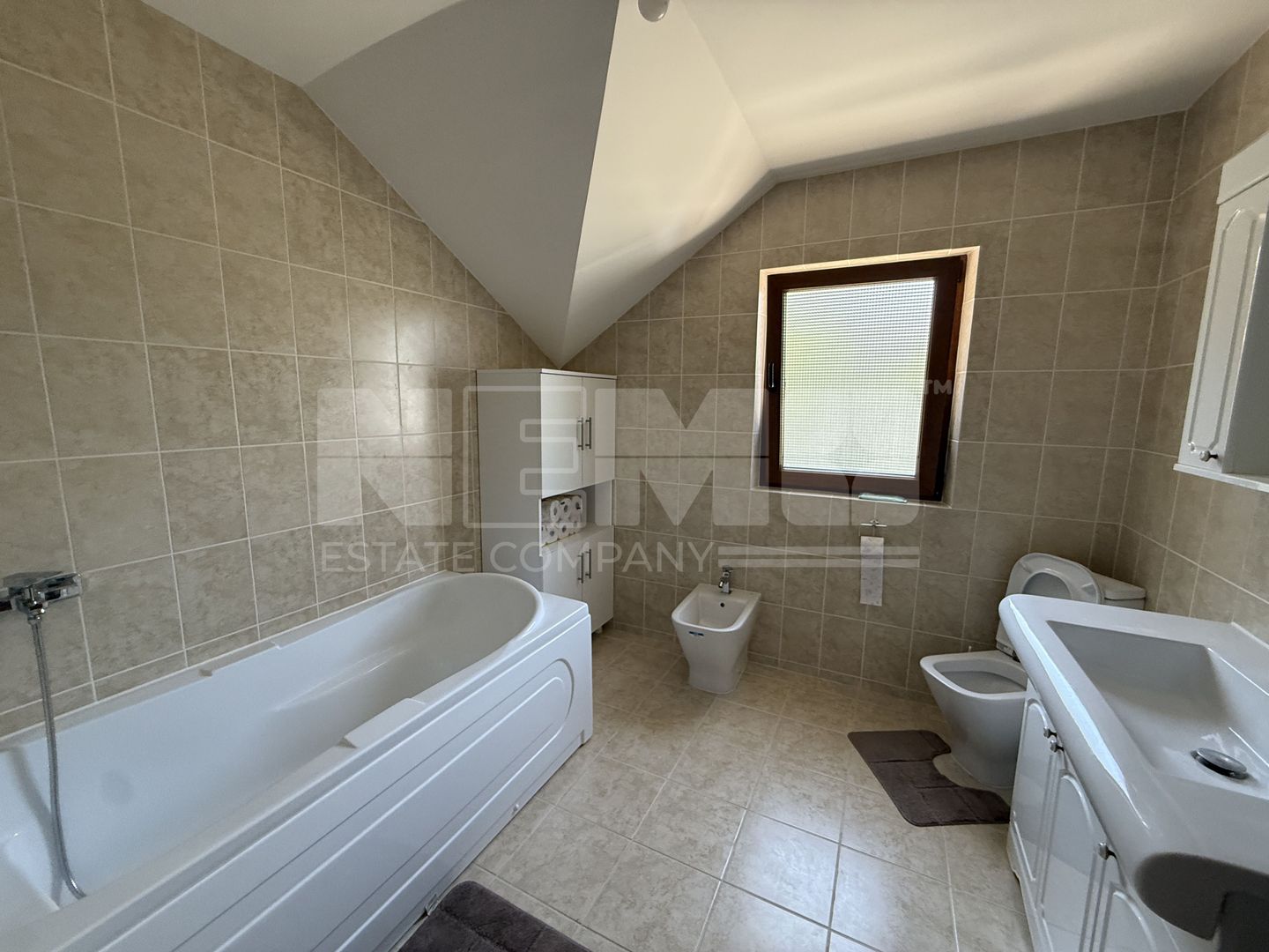 Casa Radauti I 5 camere I 219 mp I Teren 10 ari - Poză 15