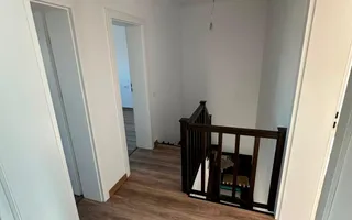 Duplex despartit prin camera tehnica | 4 camere | Toate utilitatile | - Poză 12