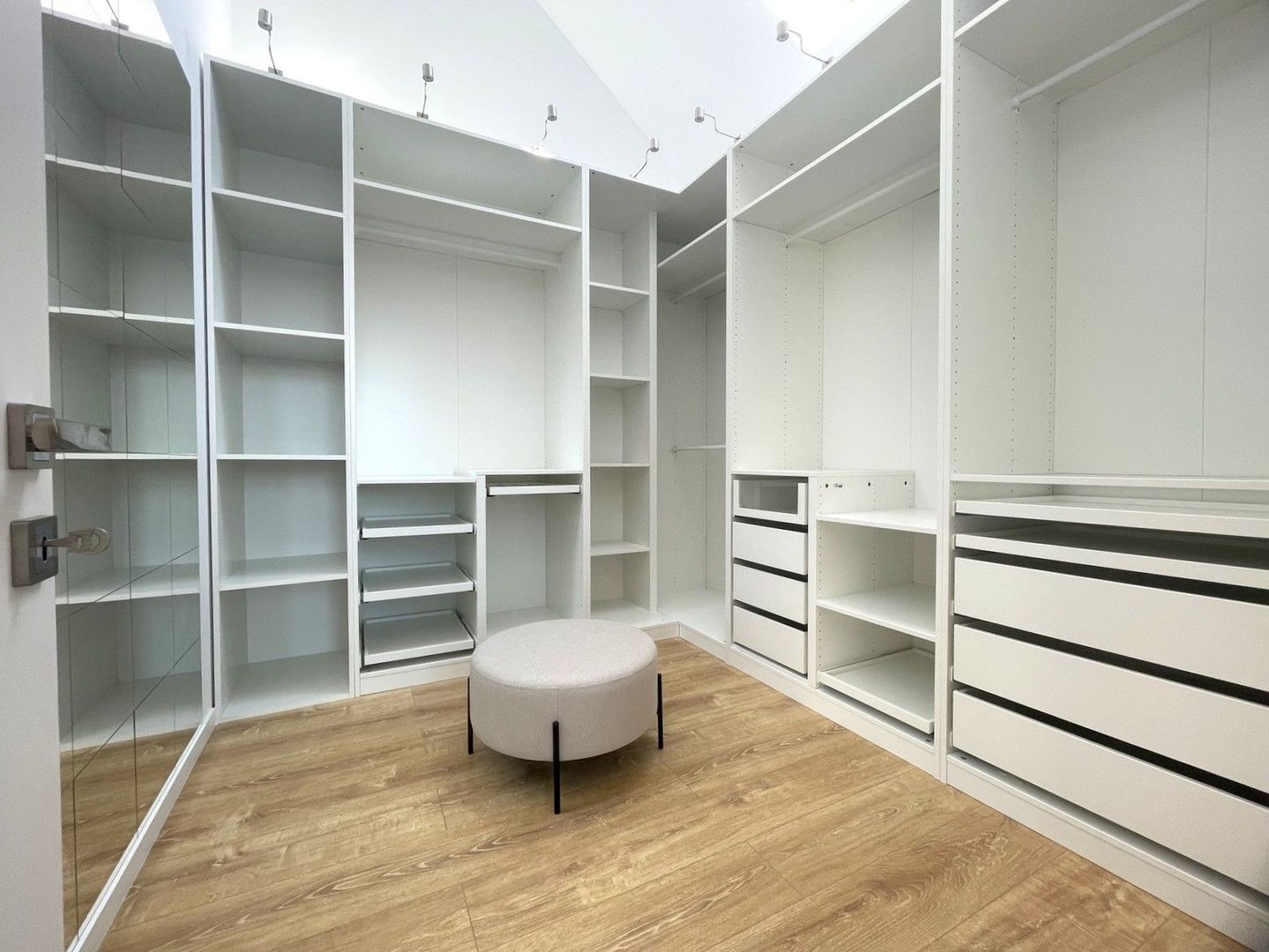 Locuinta deosebita | 572mp teren | garaj | dotari premium - Poză 10